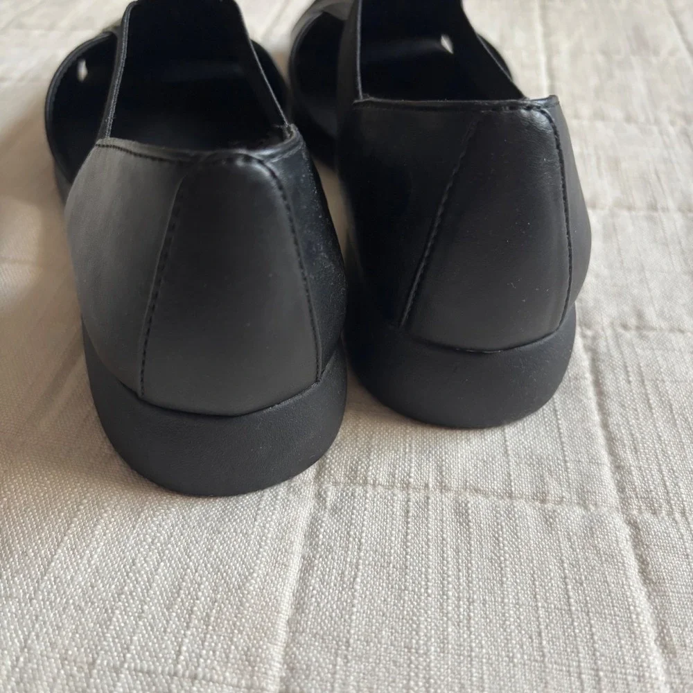 Aerosoles Fisherman Flats Women Size 7 Black Cutout Elastic Square Toe Slip On